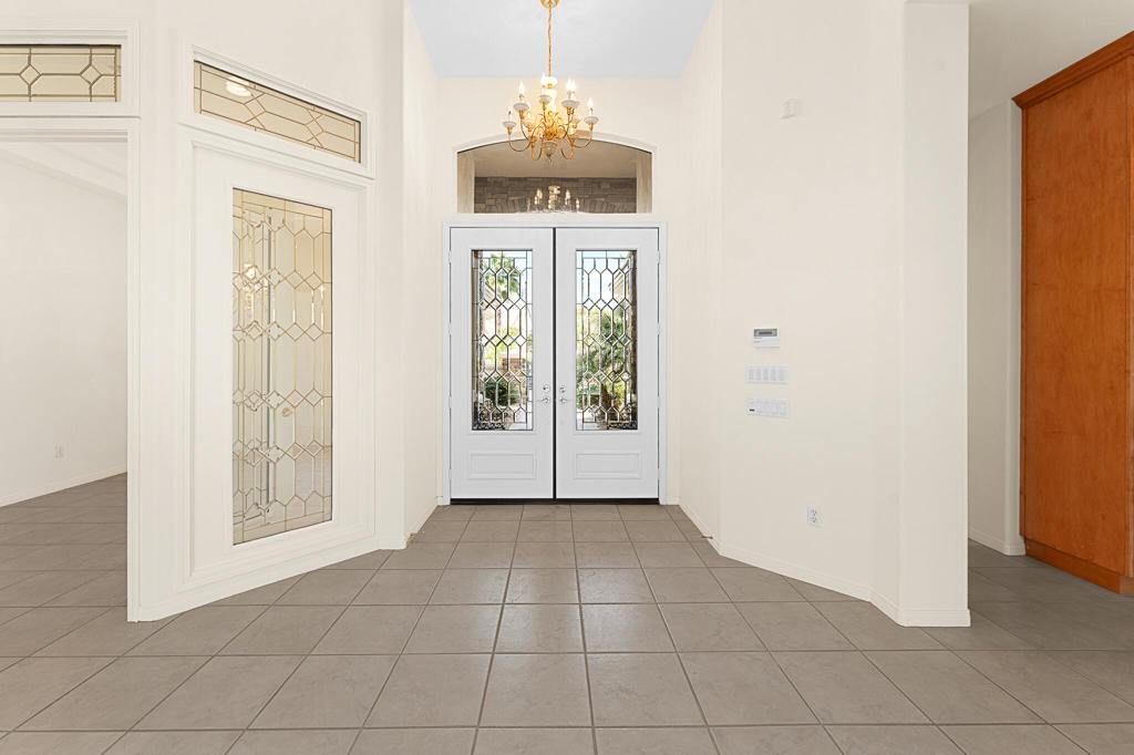 MLS #219127608DA image #5