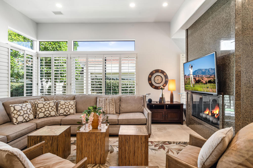 MLS #219127681DA image #16