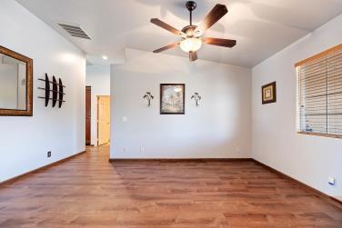 MLS #219128006DA image #3