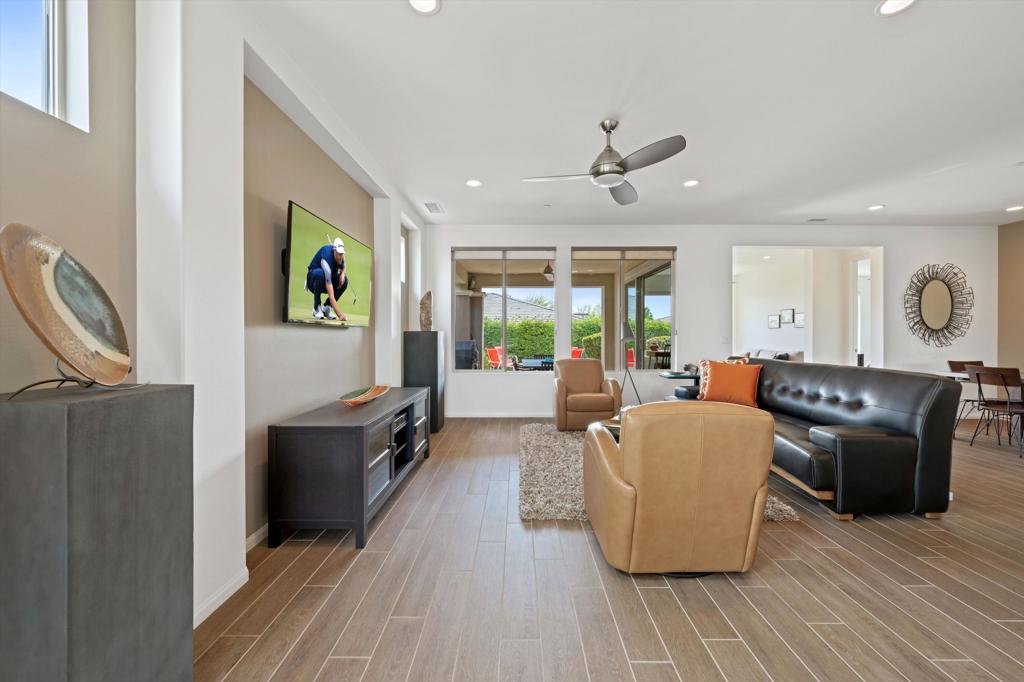 MLS #219128497DA image #5