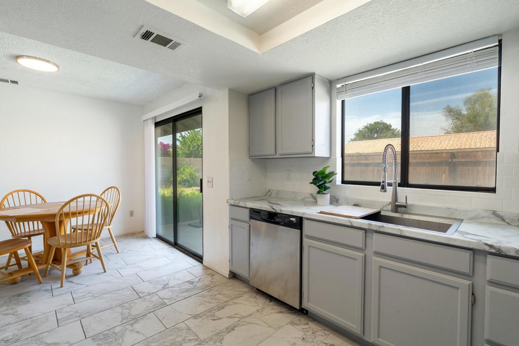 MLS #219128681DA image #13