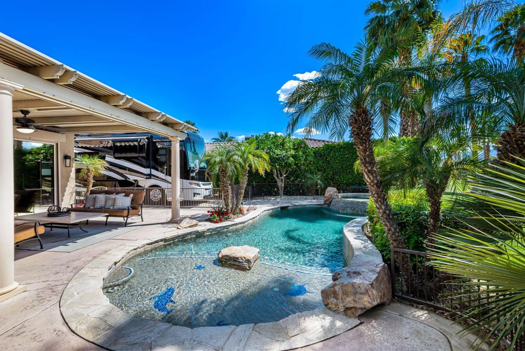 MLS #219128707DA image #16