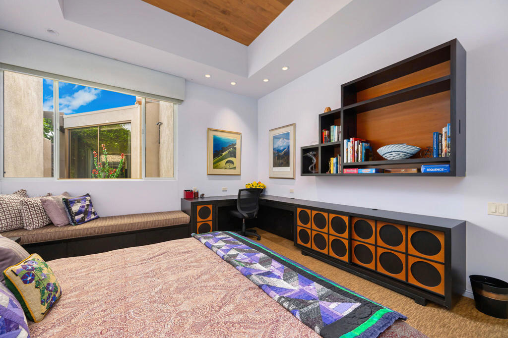 MLS #219129077DA image #3