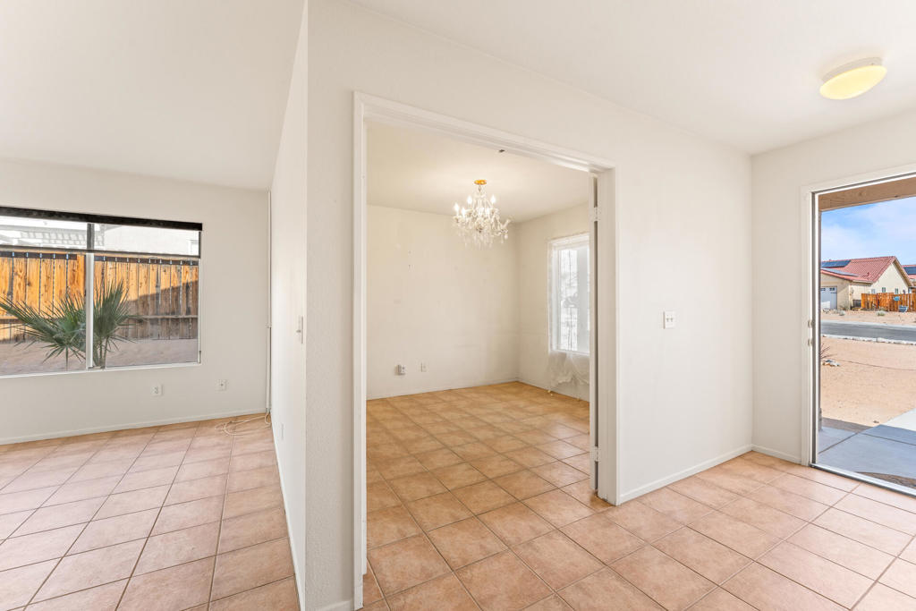 MLS #219129673DA image #6