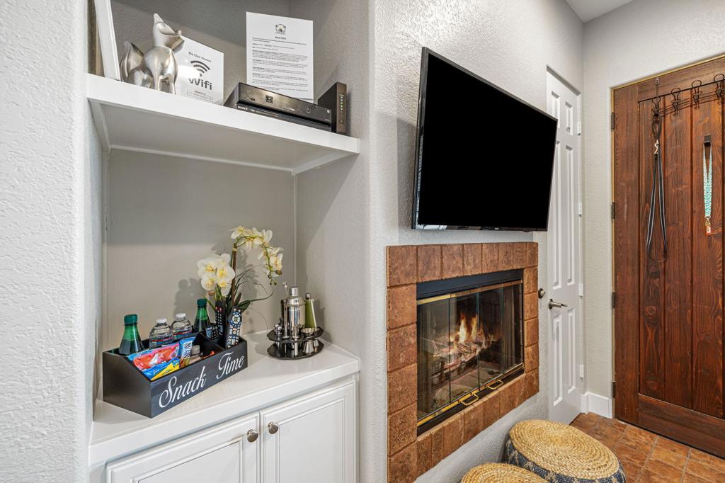 MLS #219129882DA image #6