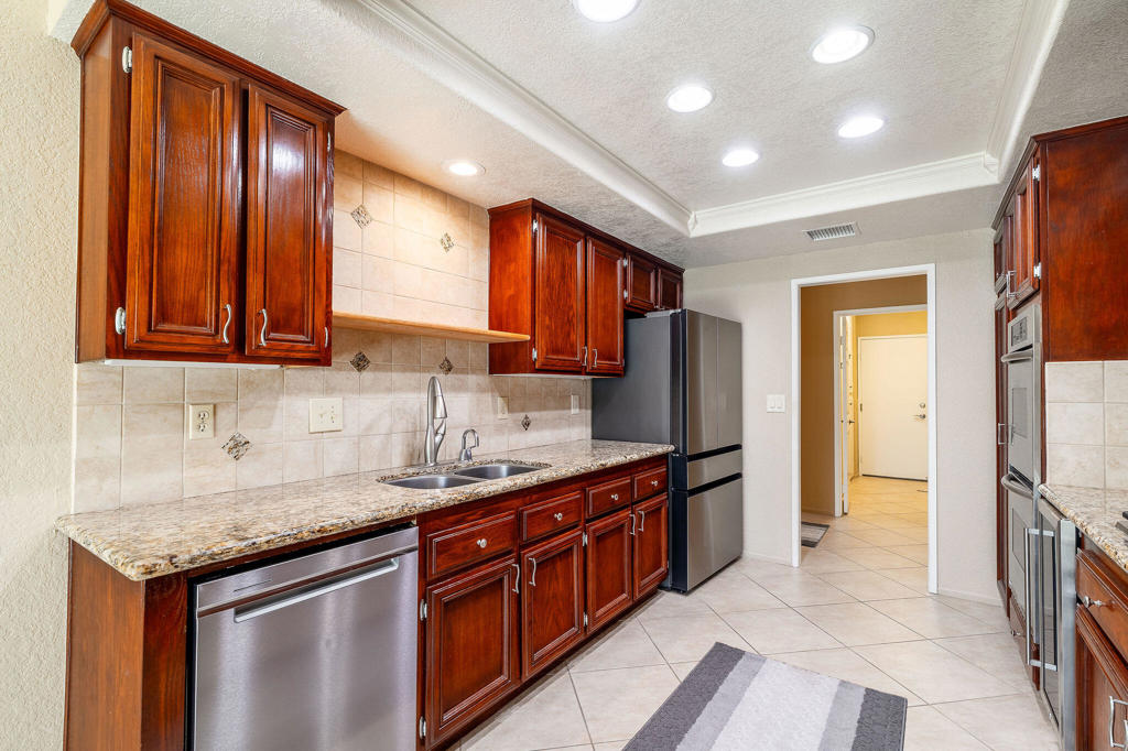 MLS #219129942DA image #18