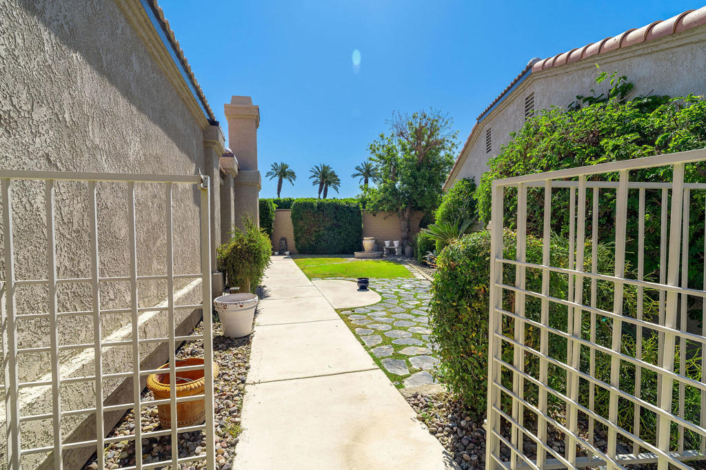 MLS #219129942DA image #4