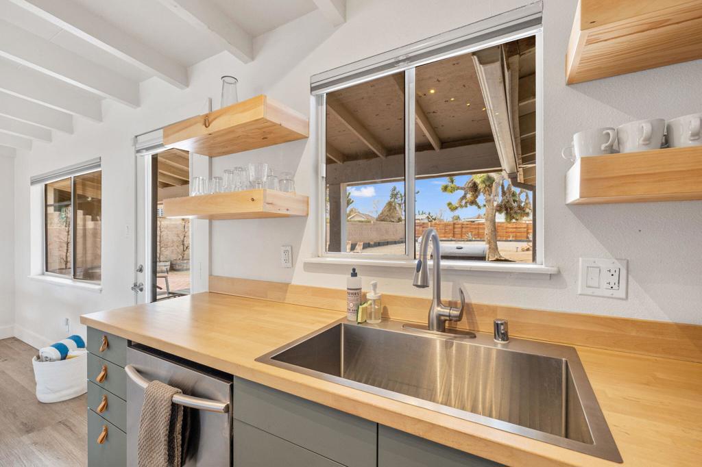 MLS #219129993DA image #13