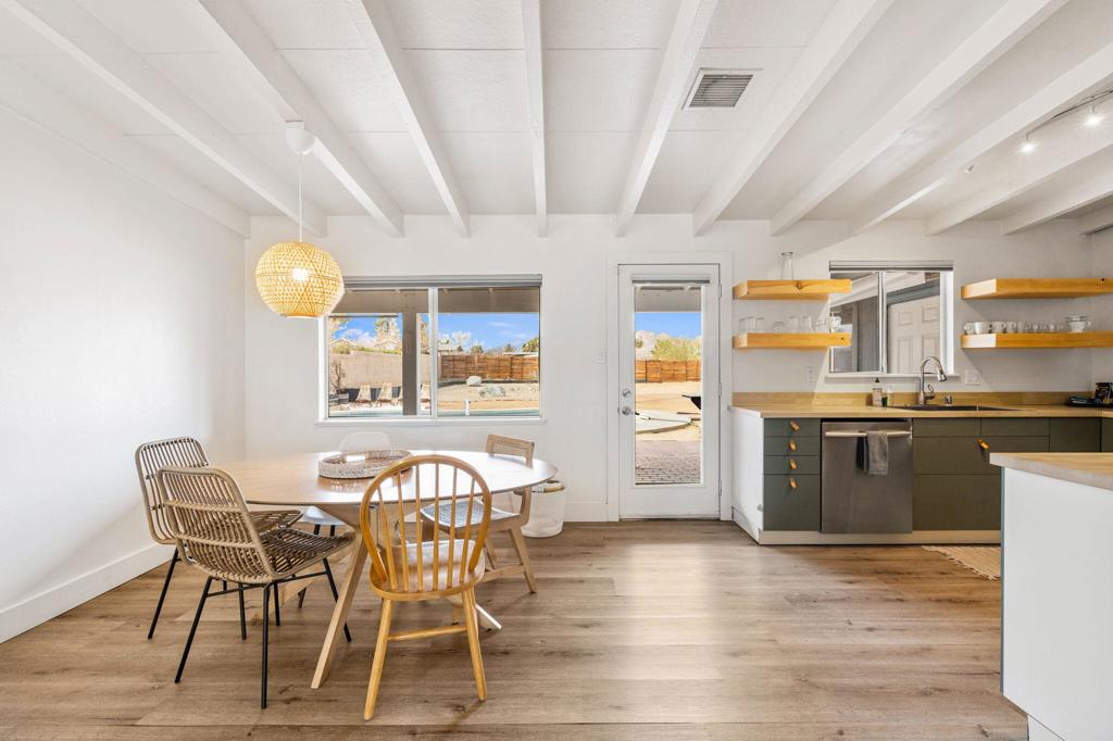 MLS #219129993DA image #16