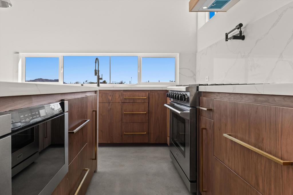 MLS #219130120PS image #12