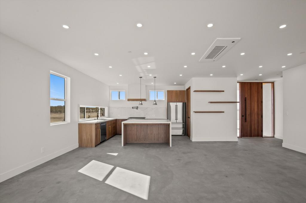 MLS #219130120PS image #9