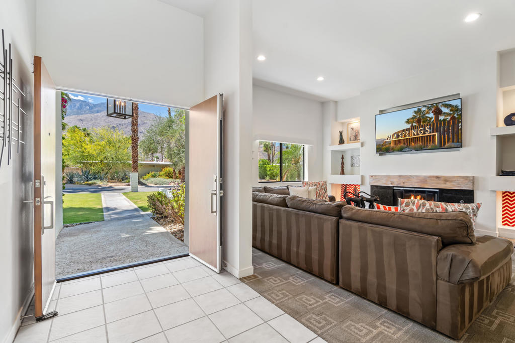 MLS #219130131DA image #4