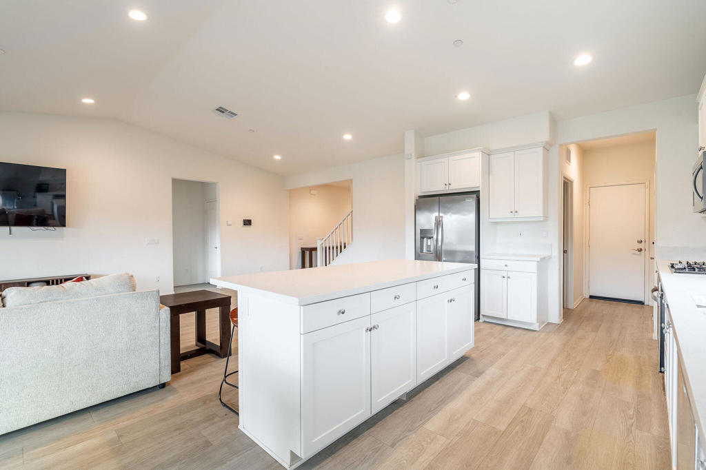 MLS #219130316PS image #6