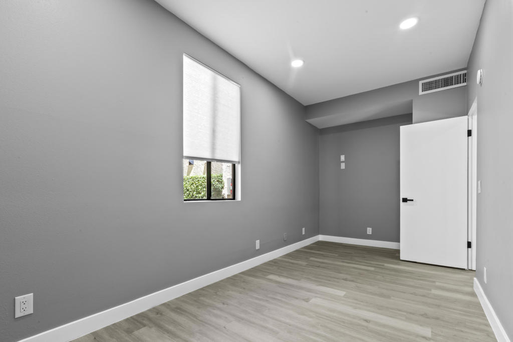 MLS #219130336DA image #13