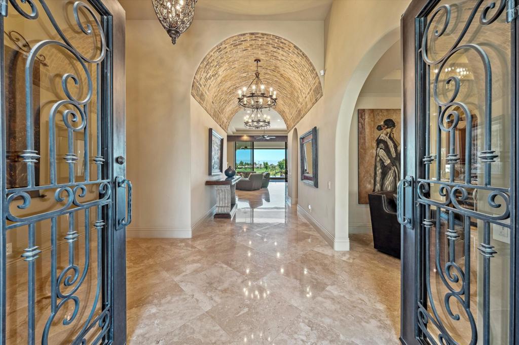 MLS #219130399DA image #10