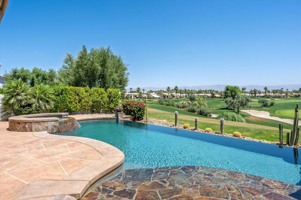 MLS #219130399DA image #2