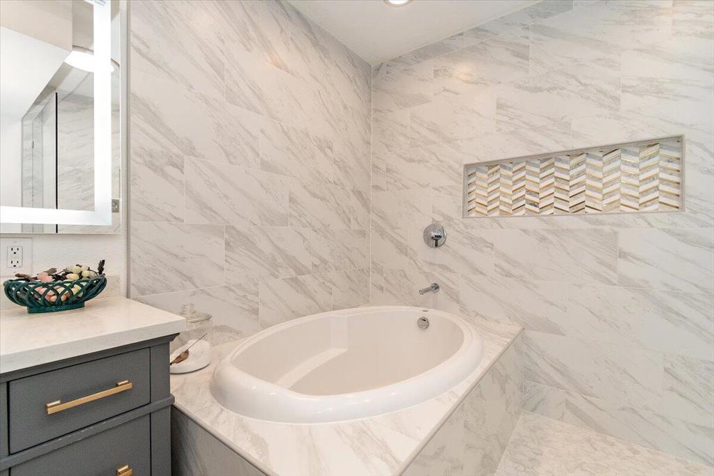 MLS #219130591DA image #23