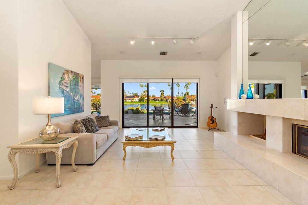 MLS #219130622DA image #17