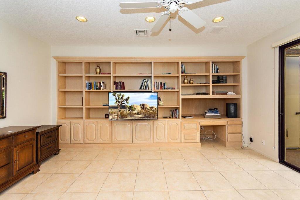 MLS #219130622DA image #31