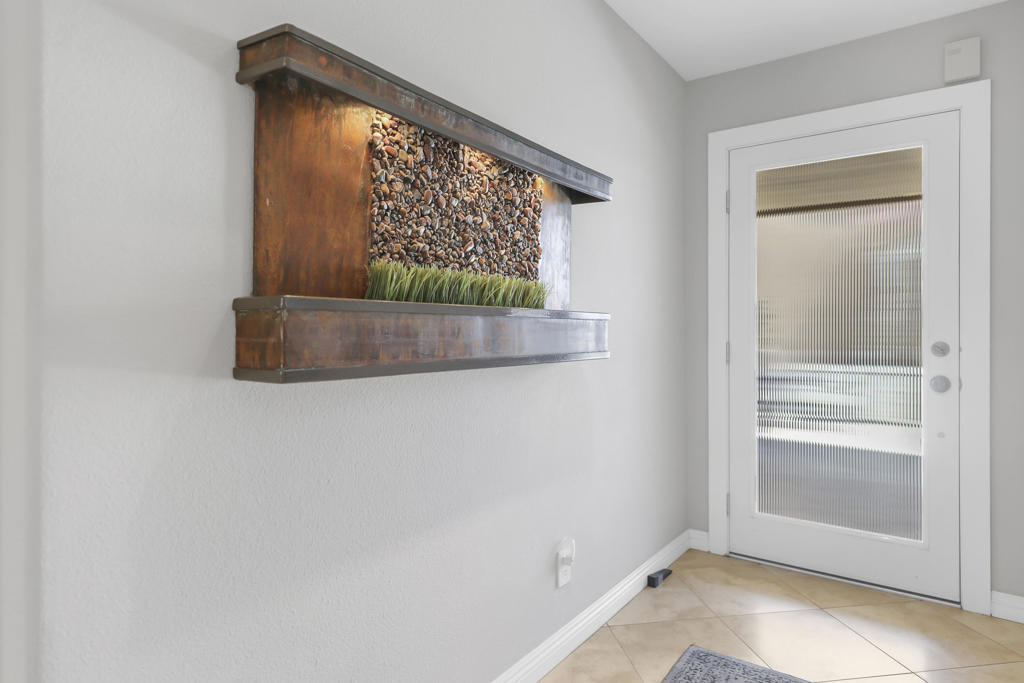 MLS #219130853DA image #6