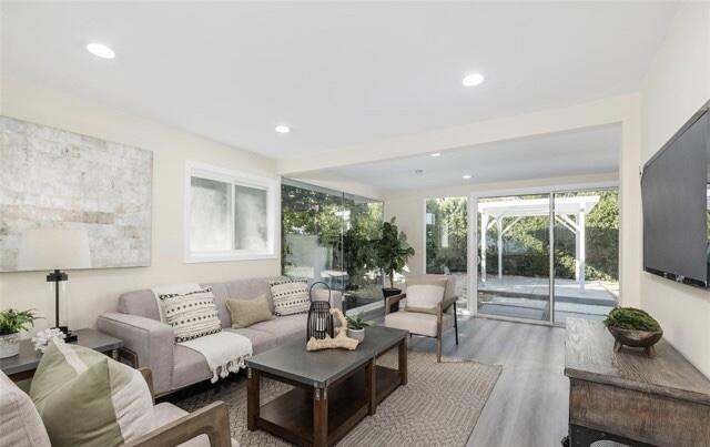 MLS #219130935DA image #10