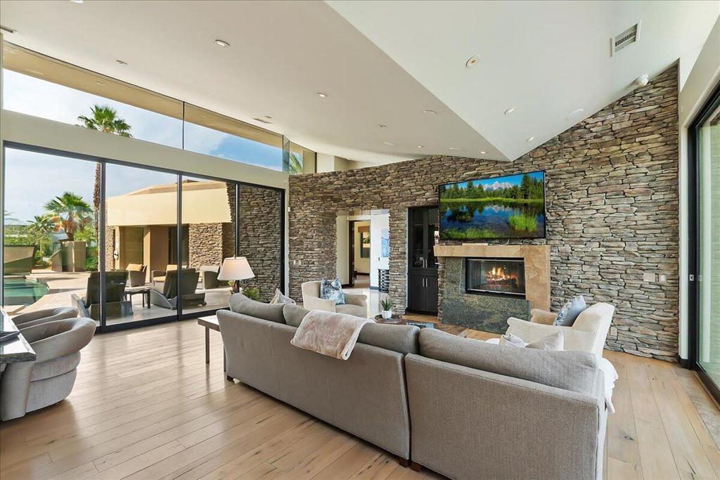 MLS #219131041DA image #9