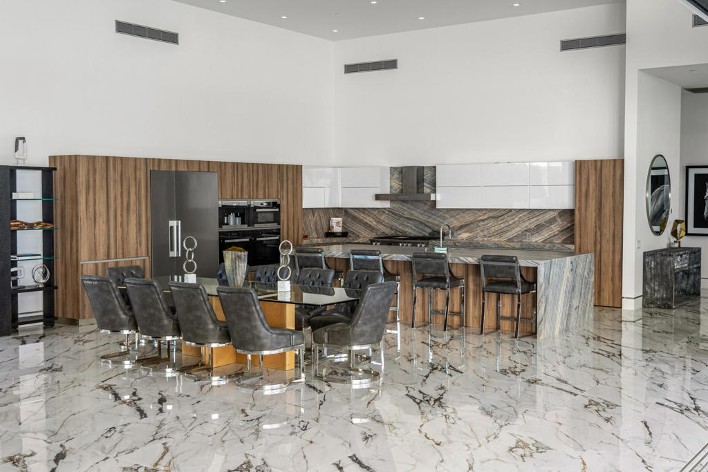 MLS #219131193DA image #4