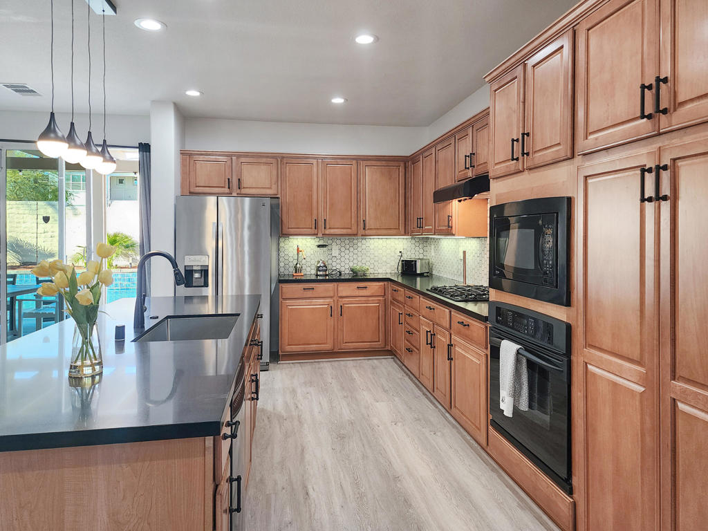 MLS #219131255DA image #2