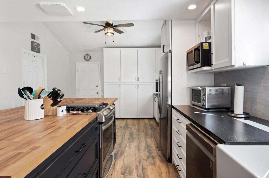 MLS #219131265DA image #12