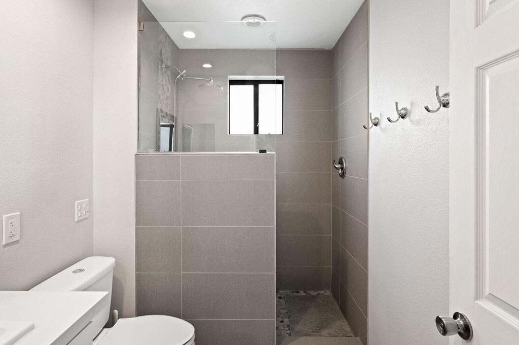 MLS #219131265DA image #22