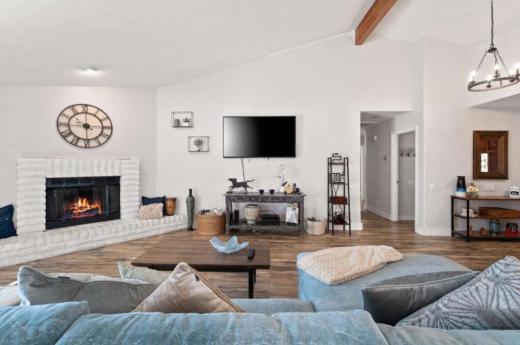 MLS #219131265DA image #3