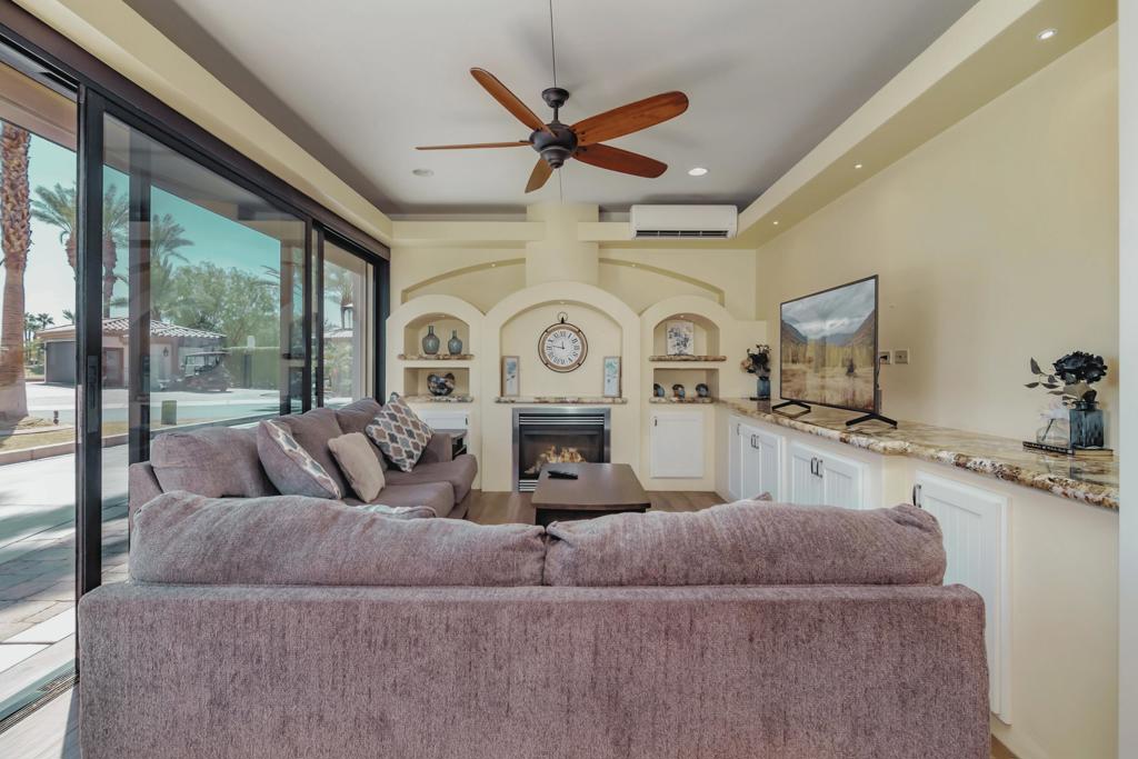 MLS #219131338DA image #8