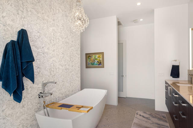 MLS #219131351DA image #23