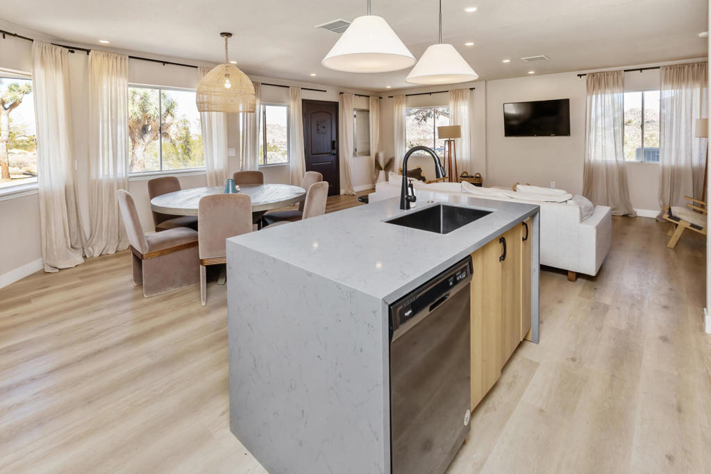 MLS #219131439DA image #17