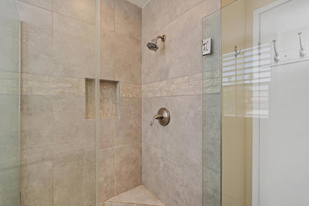 MLS #219131624DA image #24