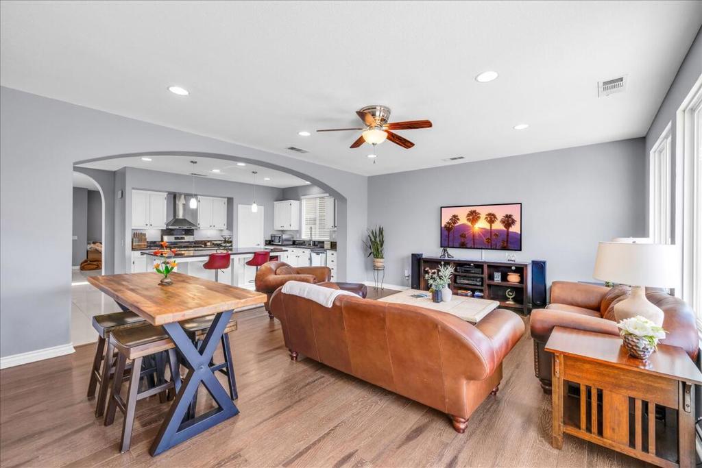 MLS #219131642DA image #6