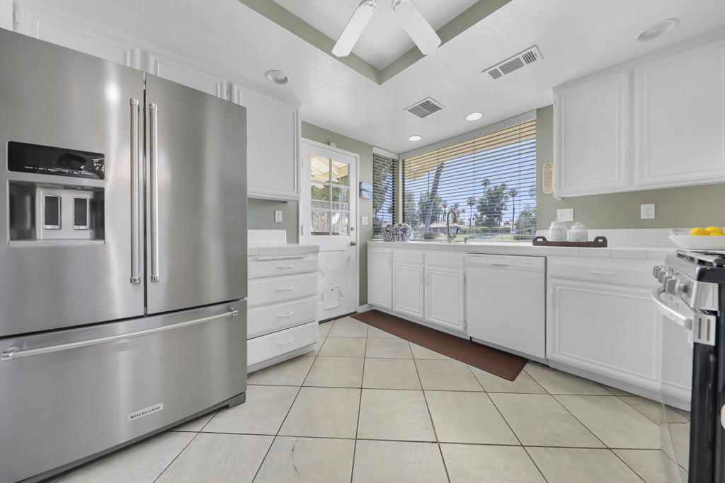 MLS #219131685DA image #10