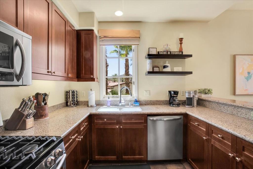 MLS #219131747DA image #17