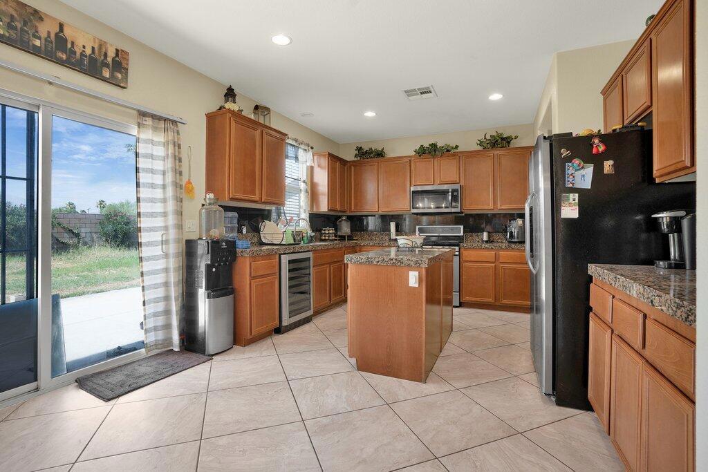 MLS #219131844DA image #8