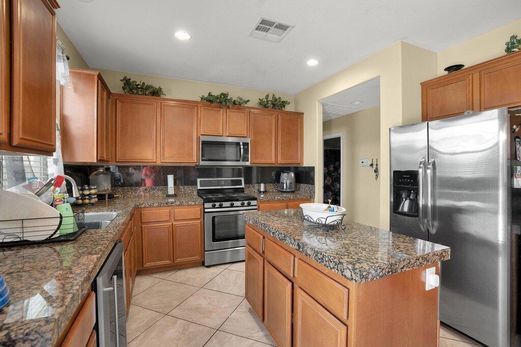 MLS #219131844DA image #9