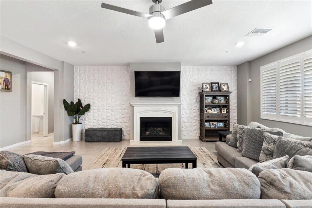 MLS #219131886DA image #3