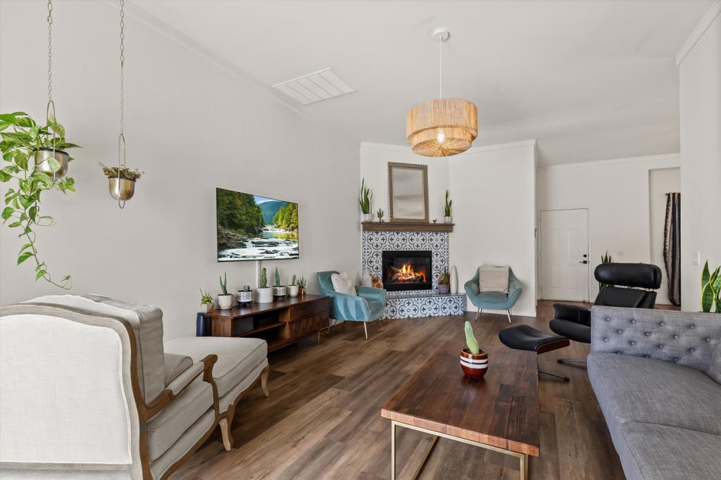 MLS #219131946DA image #6