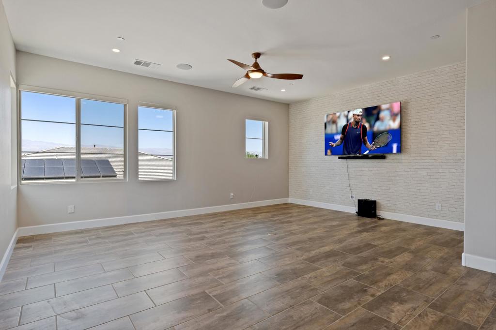 MLS #219131963DA image #20