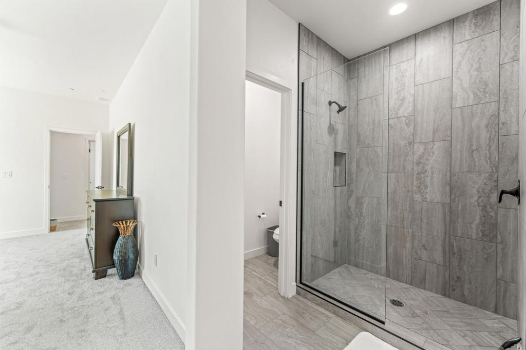 MLS #219132009DA image #23