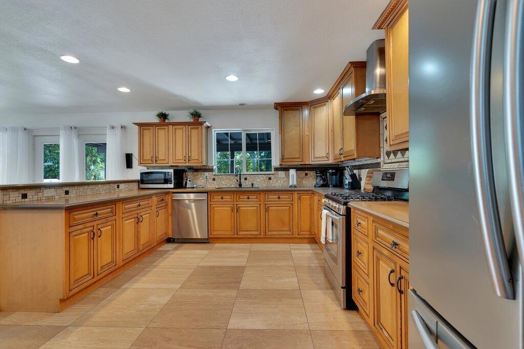 MLS #219132016DA image #36