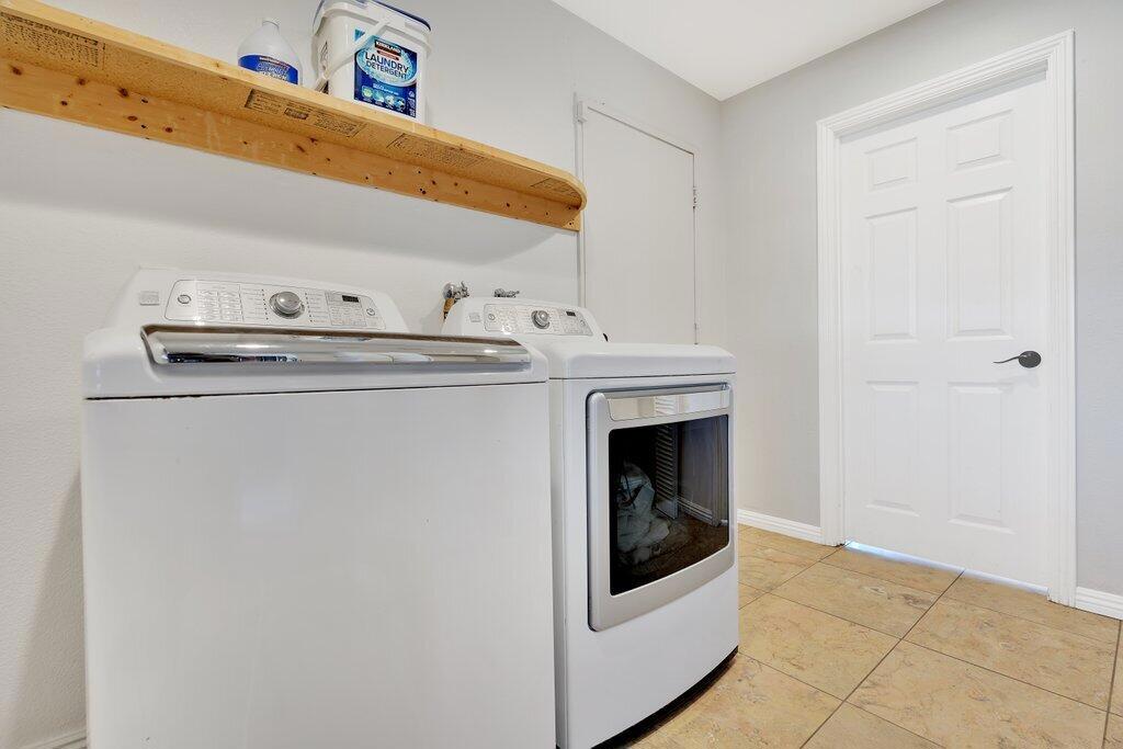 MLS #219132016DA image #41