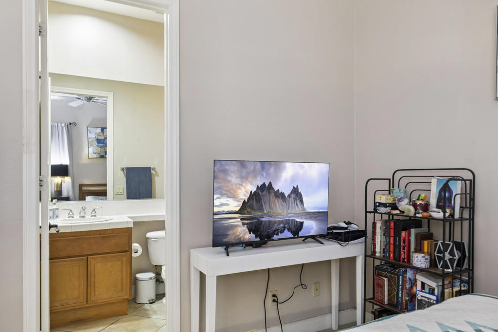 MLS #219132029DA image #26