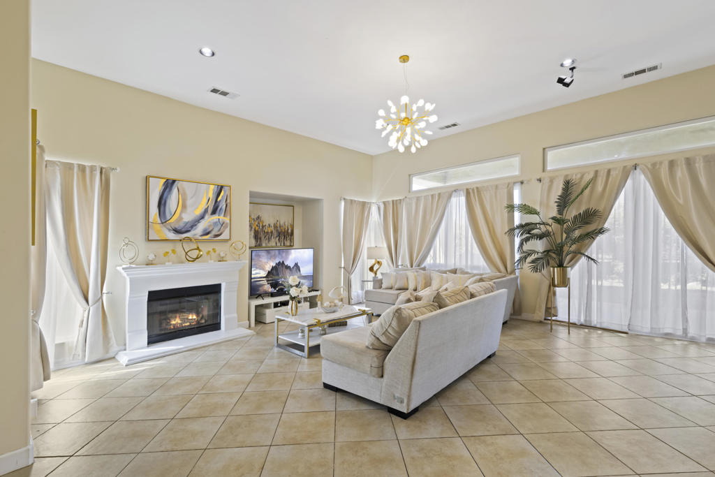 MLS #219132029DA image #3