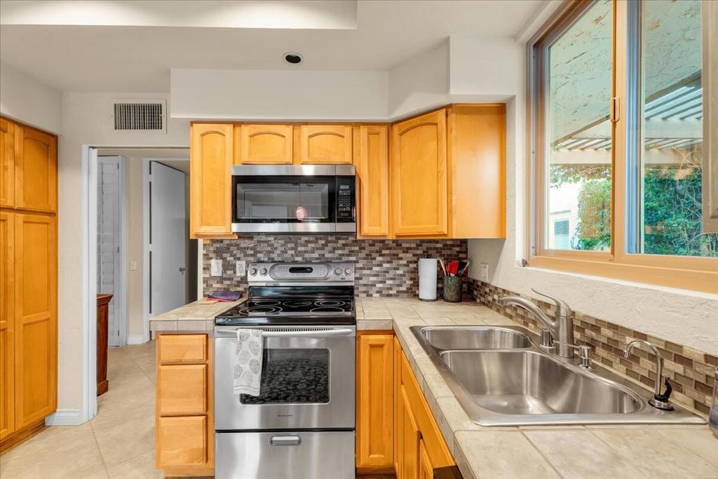 MLS #219132041DA image #19