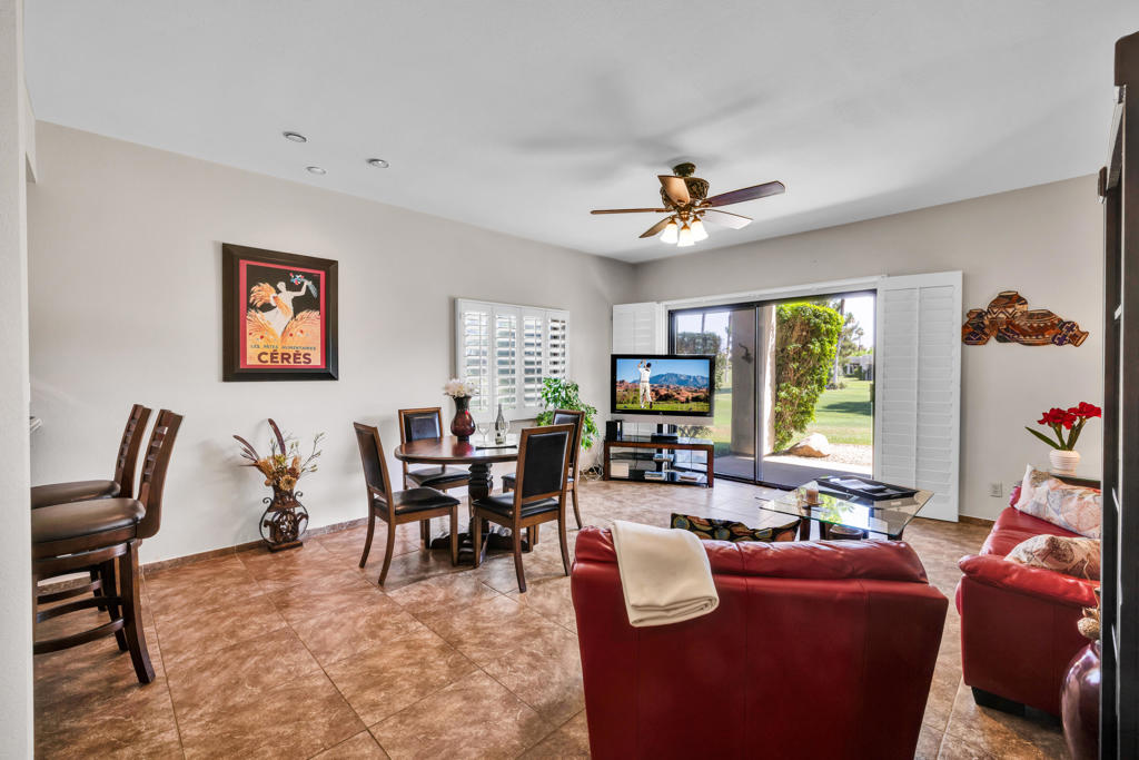 MLS #219132051DA image #2